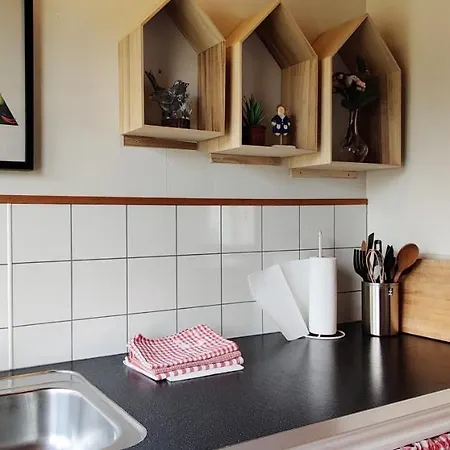 Charmerende Sommerhus I Øster Hurup